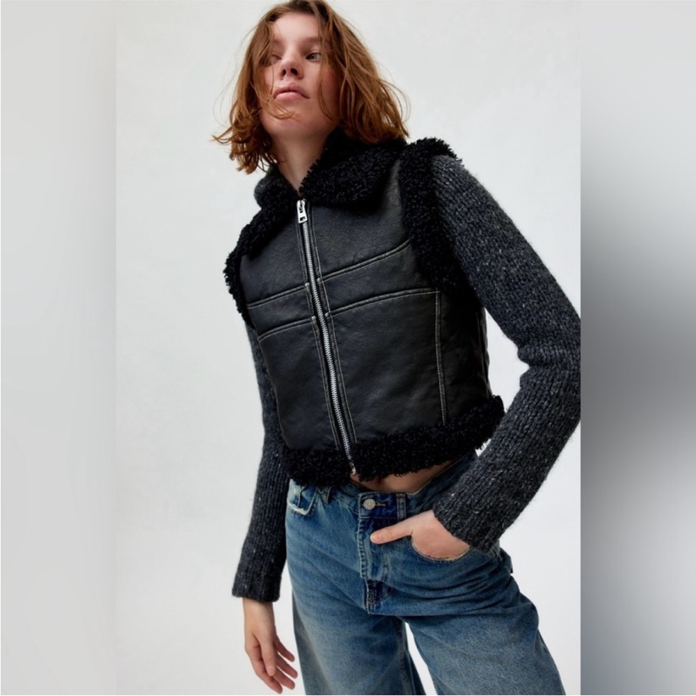🟠NWT BDG Donald Faux Leather Moto Vest in Black SMALL - Picture 3 of 7
